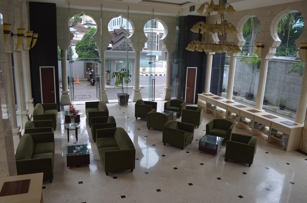 Amazing Kutaradja Hotel Джакарта Екстериор снимка